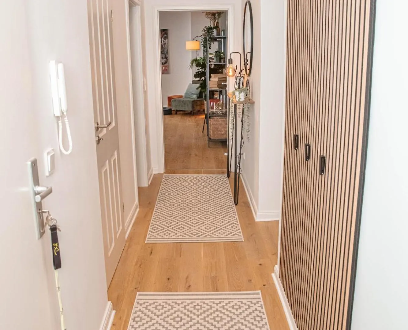 Hochwertiges Zimmer In Authentischer Umgebung Berlins Homestay