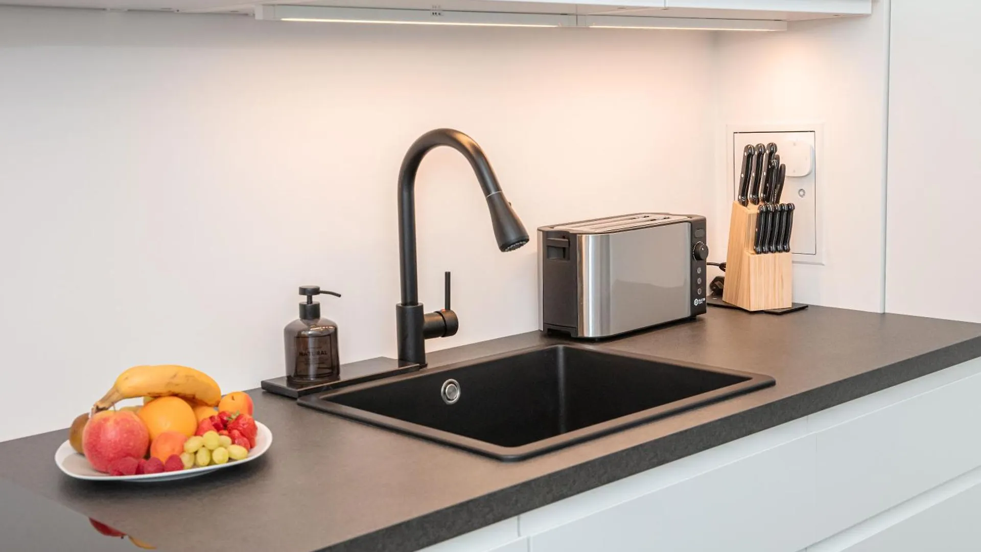 Homestay Hochwertiges Zimmer In Authentischer Umgebung Berlins Germany